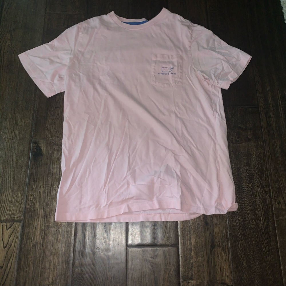 Vineyard Vines t-shirt
